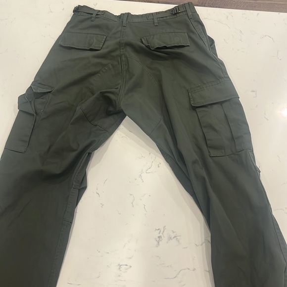 dark green cargo pants - Picture 3 of 3